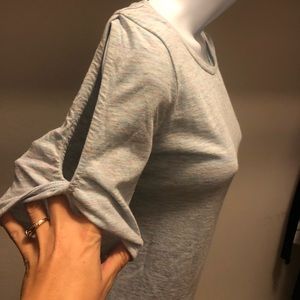 Peekaboo shoulder tee from Ann Taylor Loft - womens small - super cute and comfy